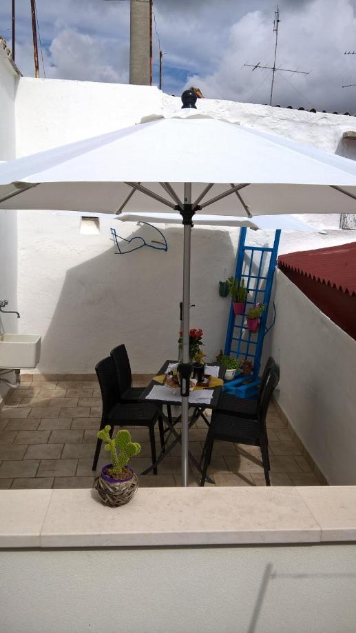 Antiche Mura Apartments "Nel Cuore Della Puglia"Bivani, Cucina, Terrazzo ตูรี ภายนอก รูปภาพ