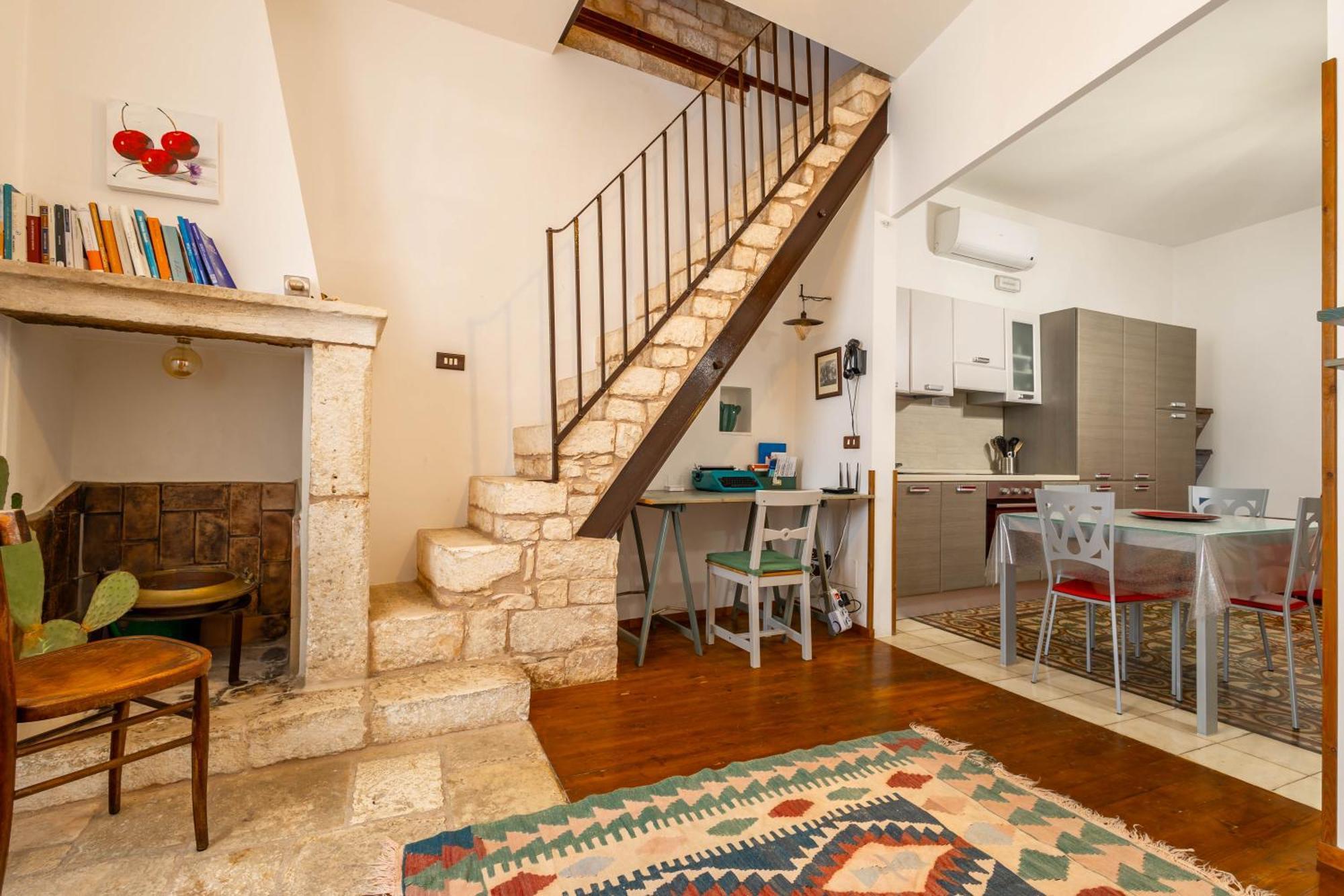 Antiche Mura Apartments "Nel Cuore Della Puglia"Bivani, Cucina, Terrazzo ตูรี ภายนอก รูปภาพ