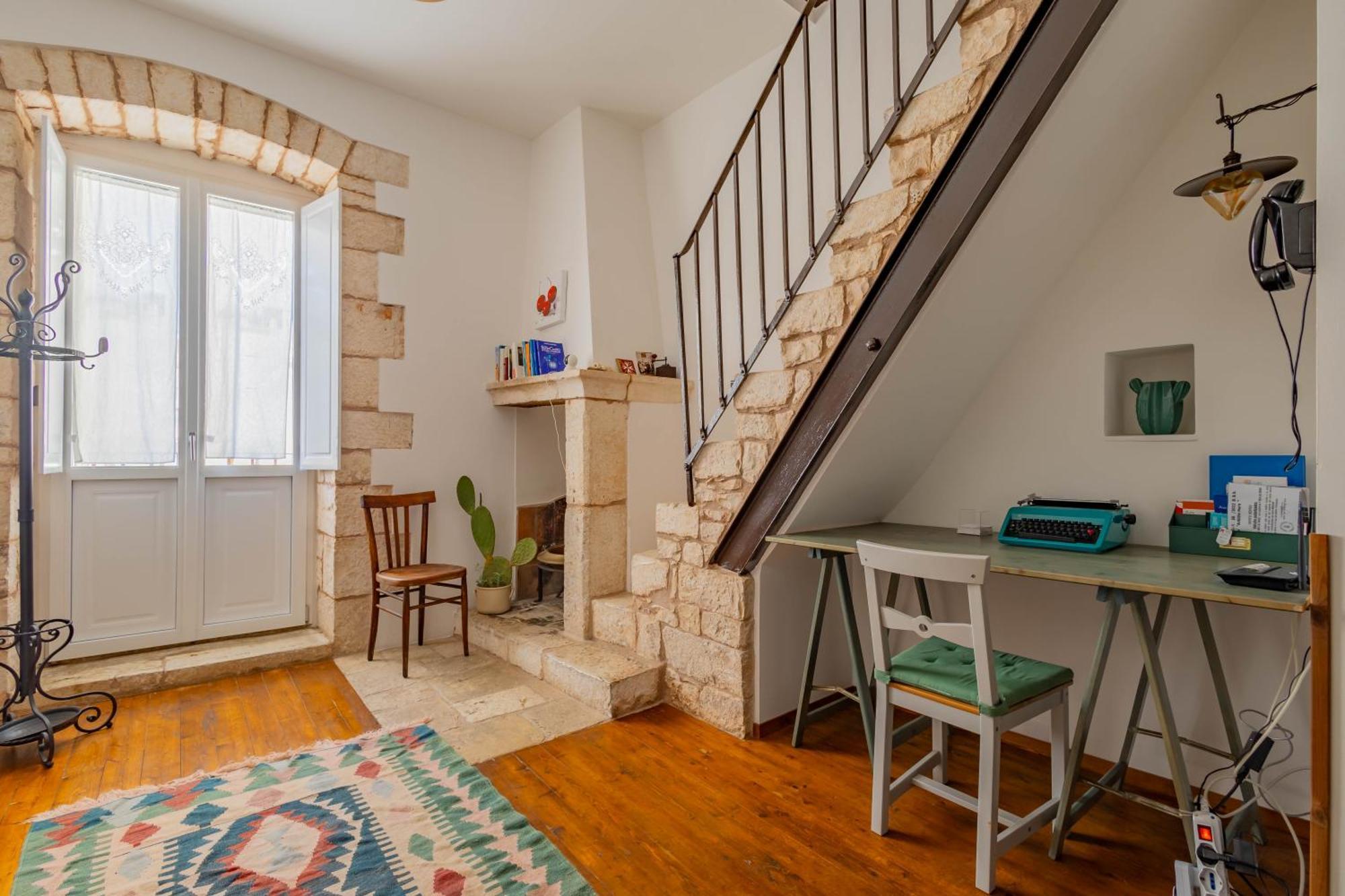 Antiche Mura Apartments "Nel Cuore Della Puglia"Bivani, Cucina, Terrazzo ตูรี ภายนอก รูปภาพ
