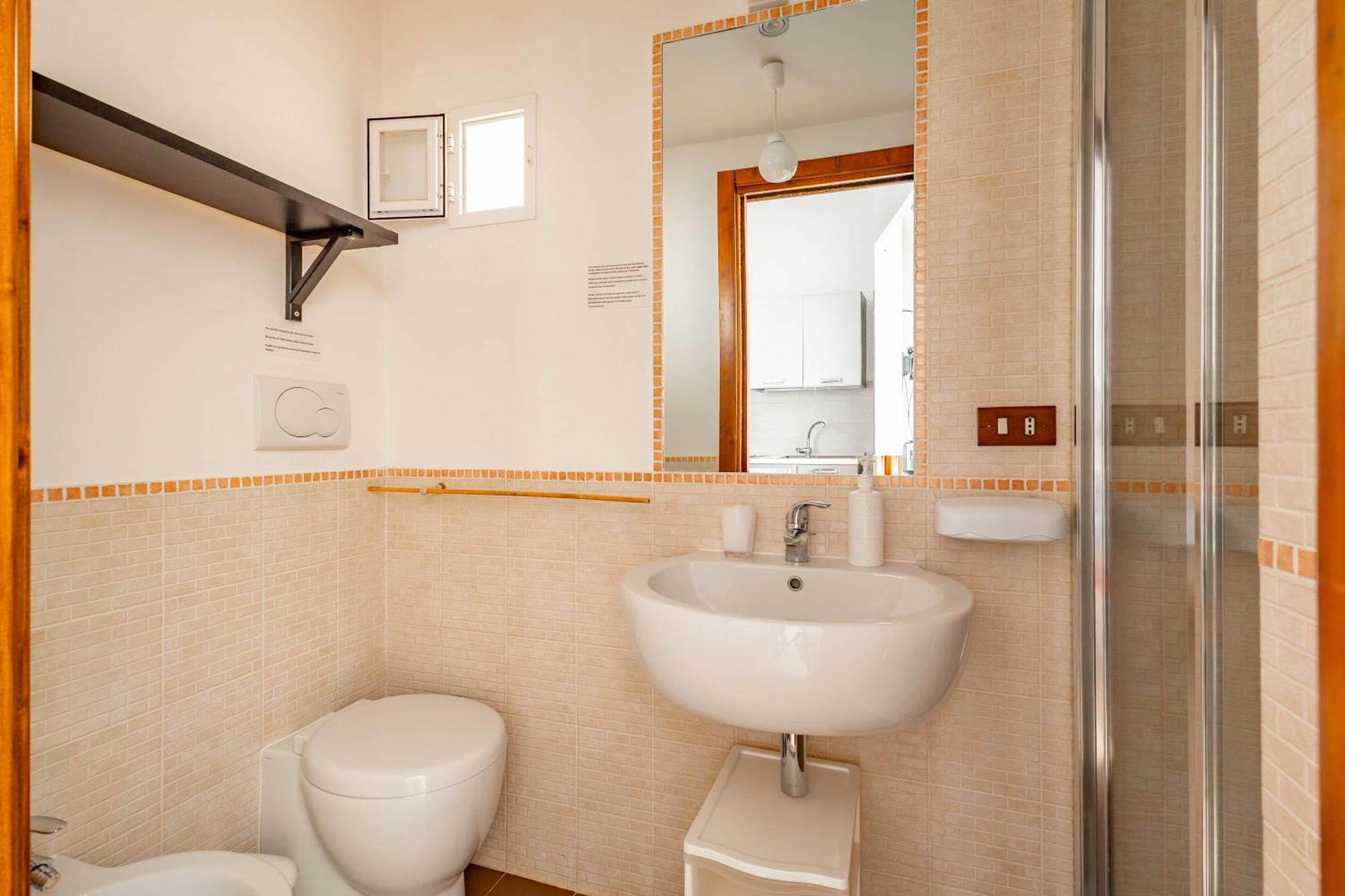 Antiche Mura Apartments "Nel Cuore Della Puglia"Bivani, Cucina, Terrazzo ตูรี ภายนอก รูปภาพ