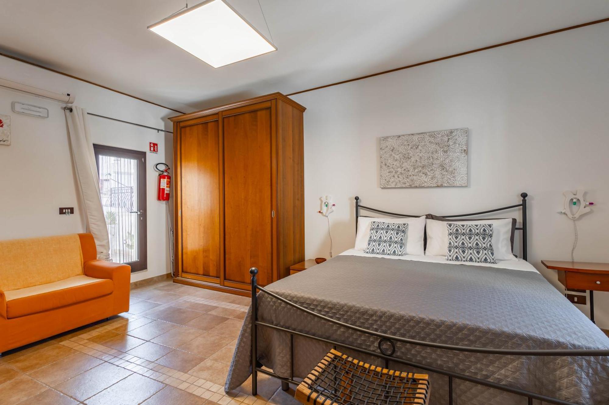 Antiche Mura Apartments "Nel Cuore Della Puglia"Bivani, Cucina, Terrazzo ตูรี ภายนอก รูปภาพ